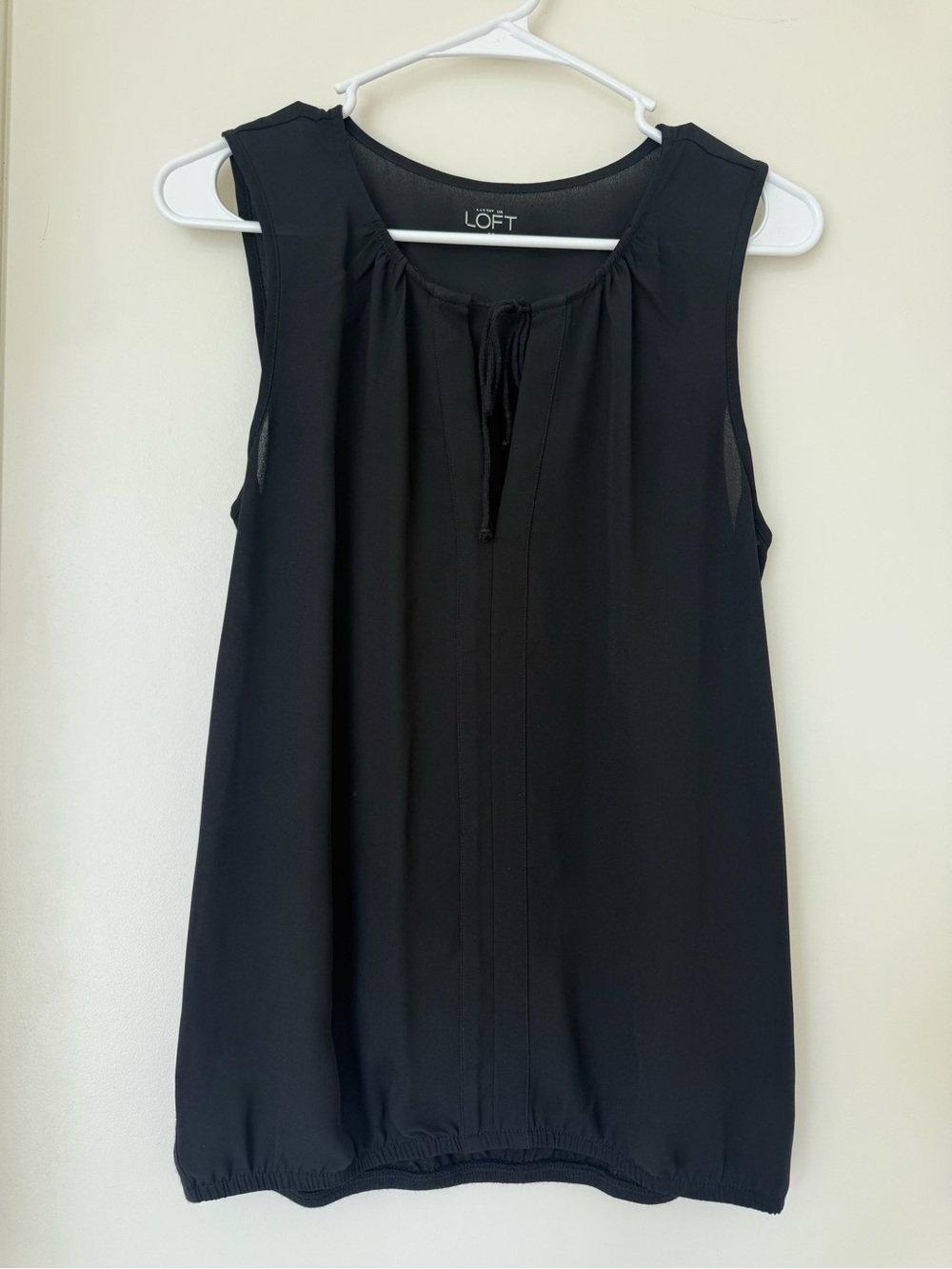 LOFT Black Sleeveless Tie-Front Shell Top